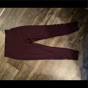 LULULEMON SIZE 8